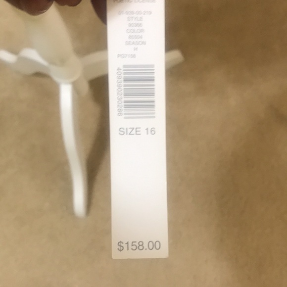 NWT faux fur Peruvian style jacket - Picture 4 of 4